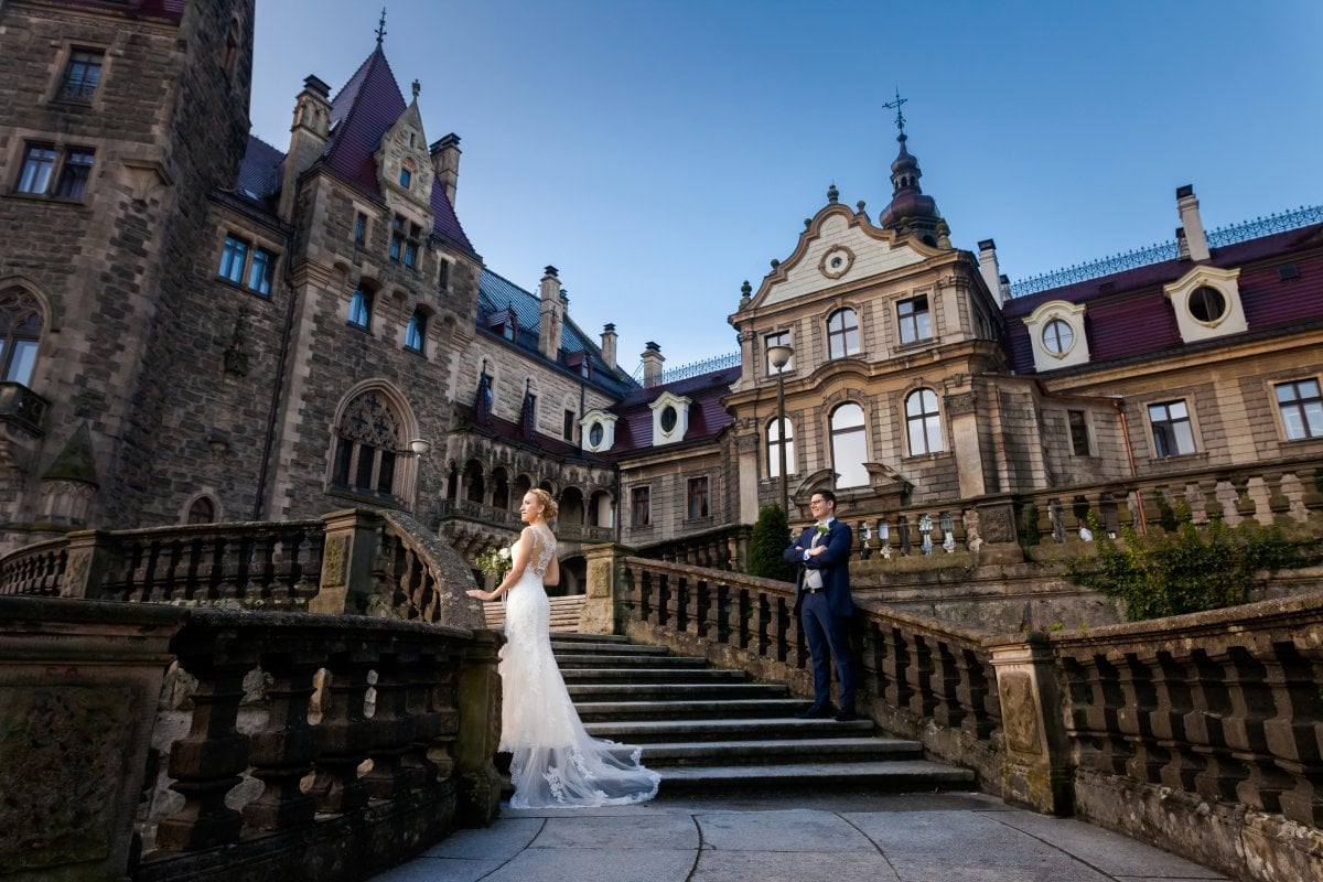 Zdjęcia ślubne Śląsk, sesja slubna w Mosznej, plener slubny Moszna, sesja slubna na zamku, plener slubny w palacu, Zamek Krowiarki, Pałac krowiarki, sesja slubna w krowiarkach, fotograf na slub slask, zdjecia slubne slask, plener slubny krowiarki, www.magiaobrazu.com, fotografia slubna w Mosznej, plener slubny w Krakowie, fotograf slubny Krakow, plener w Mosznej, Zamek w Mosznej, oryginalna sesja slubna, fotograf slubny slask, sesja slubna slask, fotografia slubna, plener slubny na zamku, fotograf slubny Krakow,