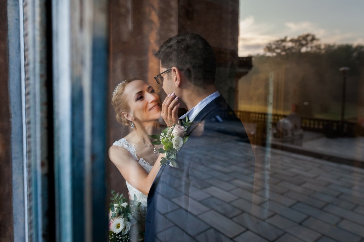 Zdjęcia ślubne Śląsk, sesja slubna w Mosznej, plener slubny Moszna, sesja slubna na zamku, plener slubny w palacu, Zamek Krowiarki, Pałac krowiarki, sesja slubna w krowiarkach, fotograf na slub slask, zdjecia slubne slask, plener slubny krowiarki, www.magiaobrazu.com, fotografia slubna w Mosznej, plener slubny w Krakowie, fotograf slubny Krakow, plener w Mosznej, Zamek w Mosznej, oryginalna sesja slubna, fotograf slubny slask, sesja slubna slask, fotografia slubna, plener slubny na zamku, fotograf slubny Krakow,