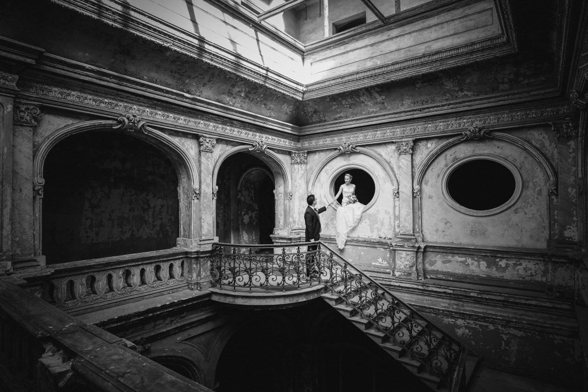 Zdjęcia ślubne Śląsk, sesja slubna w Mosznej, plener slubny Moszna, sesja slubna na zamku, plener slubny w palacu, Zamek Krowiarki, Pałac krowiarki, sesja slubna w krowiarkach, fotograf na slub slask, zdjecia slubne slask, plener slubny krowiarki, www.magiaobrazu.com, fotografia slubna w Mosznej, plener slubny w Krakowie, fotograf slubny Krakow, plener w Mosznej, Zamek w Mosznej, oryginalna sesja slubna, fotograf slubny slask, sesja slubna slask, fotografia slubna, plener slubny na zamku, fotograf slubny Krakow,