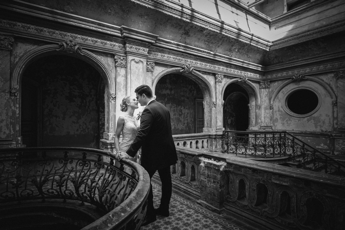 Zdjęcia ślubne Śląsk, sesja slubna w Mosznej, plener slubny Moszna, sesja slubna na zamku, plener slubny w palacu, Zamek Krowiarki, Pałac krowiarki, sesja slubna w krowiarkach, fotograf na slub slask, zdjecia slubne slask, plener slubny krowiarki, www.magiaobrazu.com, fotografia slubna w Mosznej, plener slubny w Krakowie, fotograf slubny Krakow, plener w Mosznej, Zamek w Mosznej, oryginalna sesja slubna, fotograf slubny slask, sesja slubna slask, fotografia slubna, plener slubny na zamku, fotograf slubny Krakow,