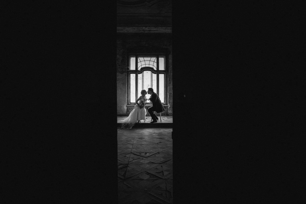 Zdjęcia ślubne Śląsk, sesja slubna w Mosznej, plener slubny Moszna, sesja slubna na zamku, plener slubny w palacu, Zamek Krowiarki, Pałac krowiarki, sesja slubna w krowiarkach, fotograf na slub slask, zdjecia slubne slask, plener slubny krowiarki, www.magiaobrazu.com, fotografia slubna w Mosznej, plener slubny w Krakowie, fotograf slubny Krakow, plener w Mosznej, Zamek w Mosznej, oryginalna sesja slubna, fotograf slubny slask, sesja slubna slask, fotografia slubna, plener slubny na zamku, fotograf slubny Krakow,