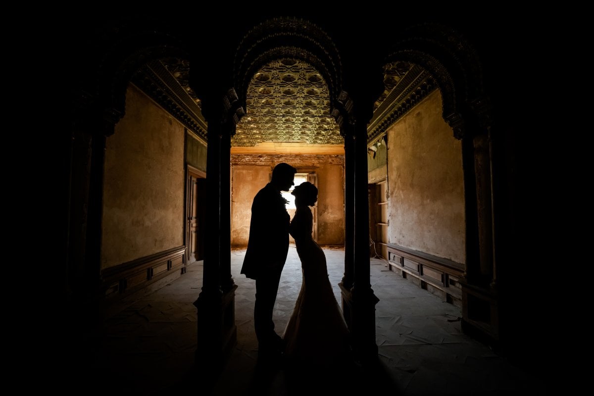 Zdjęcia ślubne Śląsk, sesja slubna w Mosznej, plener slubny Moszna, sesja slubna na zamku, plener slubny w palacu, Zamek Krowiarki, Pałac krowiarki, sesja slubna w krowiarkach, fotograf na slub slask, zdjecia slubne slask, plener slubny krowiarki, www.magiaobrazu.com, fotografia slubna w Mosznej, plener slubny w Krakowie, fotograf slubny Krakow, plener w Mosznej, Zamek w Mosznej, oryginalna sesja slubna, fotograf slubny slask, sesja slubna slask, fotografia slubna, plener slubny na zamku, fotograf slubny Krakow,