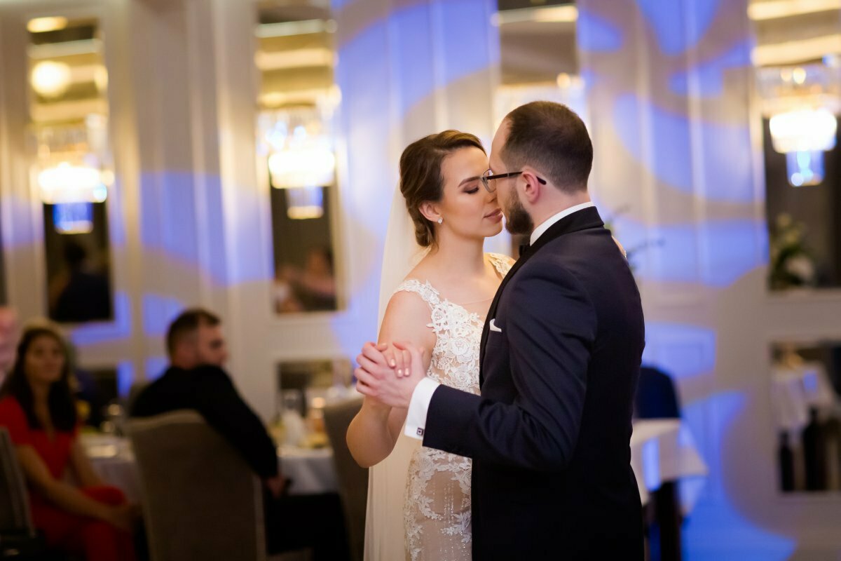 Zdjęcia ślubne Śląsk, zdjecia slubne slask, bialy dom paniowki, wesele w bialym domu paniówki, fotograf slubny slask, fotografia slubna slask, fotografia slubna katowice, zdjecia slubne katowice, slub w kozłowej górze, zdjecia slubne rybnik, wesele w paniówkach, fotograf slubny katowice, zdjecia slubne bielsko, zdjecia slubne zory, fotografia slubna bielsko, dwoch fotografow na slub, fotografia slubna krakow, fotograf na slub krakow, zdjecia slubne krakow, Magia Obrazu, Biały Dom Paniówki
