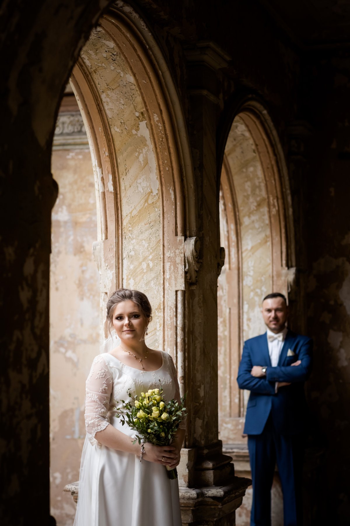 zdjecia slubne w palacu, sesja slubna w palacu w krowiarkach, plener w palacu w krowiarkach, sesja krowiarki, plener krowiarki, zdjecia slubne bielsko, fotografia slubna bielsko, sesja slubna w starym palacu, plener slubny w opuszczonym palacu, www.magiaobrazu.com, fotografia slubna Krakow, fotografia slubna slask, zdjecia slubne krakow, fotograf slubny slask, dwoch fotografow na slub, fotograf czechowice, zdjecia slubne bielsko, fotografia slubna bielsko,