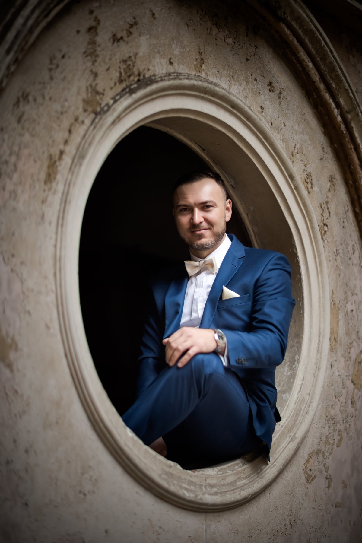zdjecia slubne w palacu, sesja slubna w palacu w krowiarkach, plener w palacu w krowiarkach, sesja krowiarki, plener krowiarki, zdjecia slubne bielsko, fotografia slubna bielsko, sesja slubna w starym palacu, plener slubny w opuszczonym palacu, www.magiaobrazu.com, fotografia slubna Krakow, fotografia slubna slask, zdjecia slubne krakow, fotograf slubny slask, dwoch fotografow na slub, fotograf czechowice, zdjecia slubne bielsko, fotografia slubna bielsko,