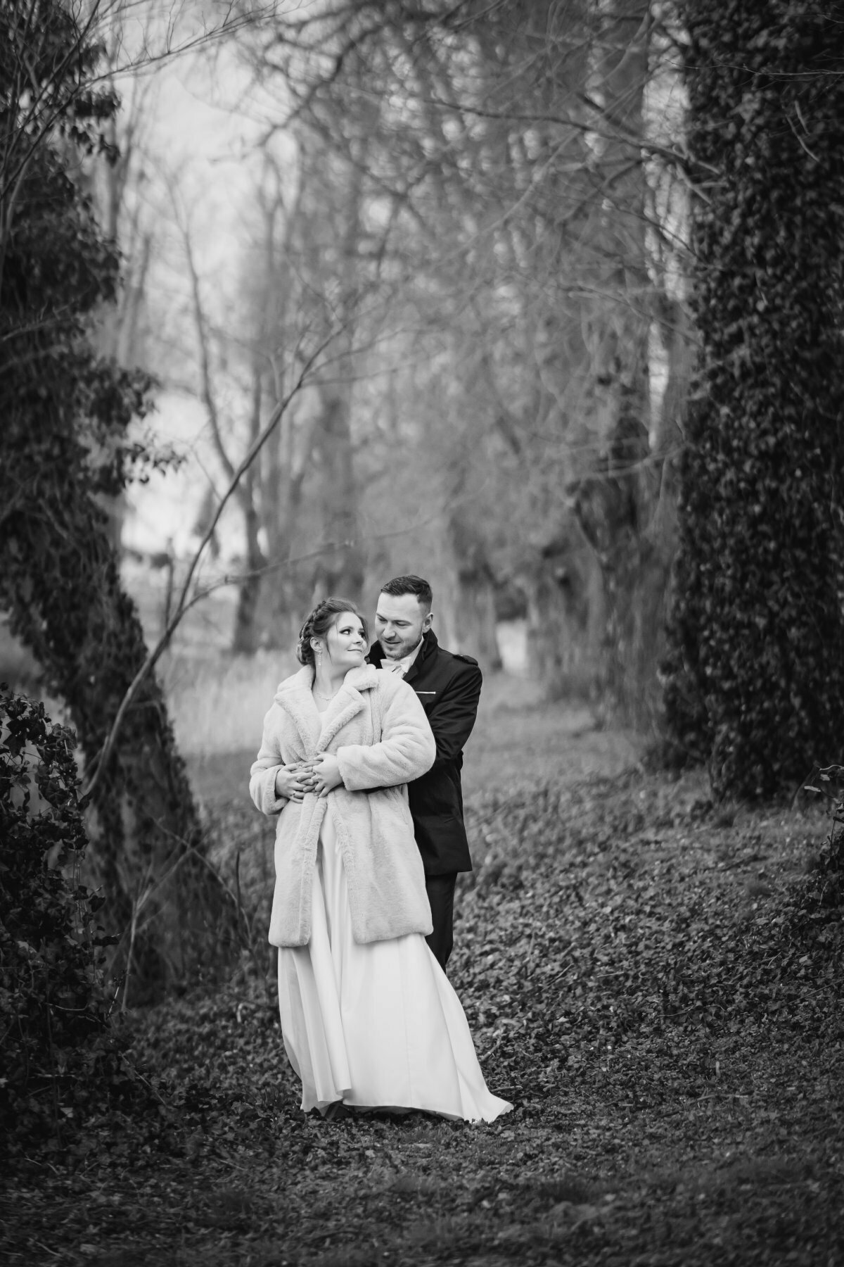 zdjecia slubne w palacu, sesja slubna w palacu w krowiarkach, plener w palacu w krowiarkach, sesja krowiarki, plener krowiarki, zdjecia slubne bielsko, fotografia slubna bielsko, sesja slubna w starym palacu, plener slubny w opuszczonym palacu, www.magiaobrazu.com, fotografia slubna Krakow, fotografia slubna slask, zdjecia slubne krakow, fotograf slubny slask, dwoch fotografow na slub, fotograf czechowice, zdjecia slubne bielsko, fotografia slubna bielsko,