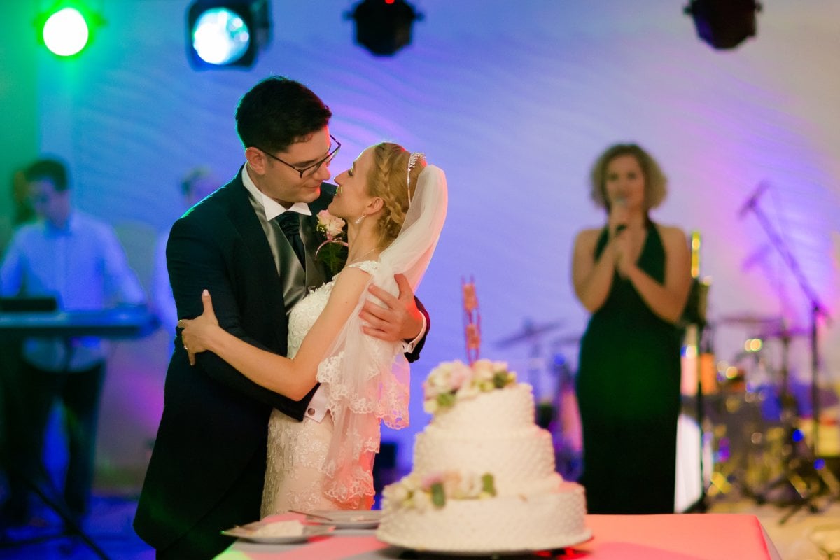 Zdjęcia ślubne Żywiec, wesele laguna zywiec, wesele w lagunie w zywcu, slub na jasnej gorce w slemieniu, slub jasna gorka slemien, fotograf na slub zywiec, slub polsko-francuski, sesja slubna z samochodem, cadillac na slub, fotograf na slub zywiec, fotografia slubna zywiec, zdjecia slubne slask, fotograf slubny slask, fotograf na wesele slask, fotograf slubny zywiec, fotografia slubna slask, fotograf slubny katowice, zdjecia slubne bielsko, fotografia slubna bielsko, dwoch fotografow na slub, fotografia slubna krakow, fotograf na slub krakow, zdjecia slubne krakow,