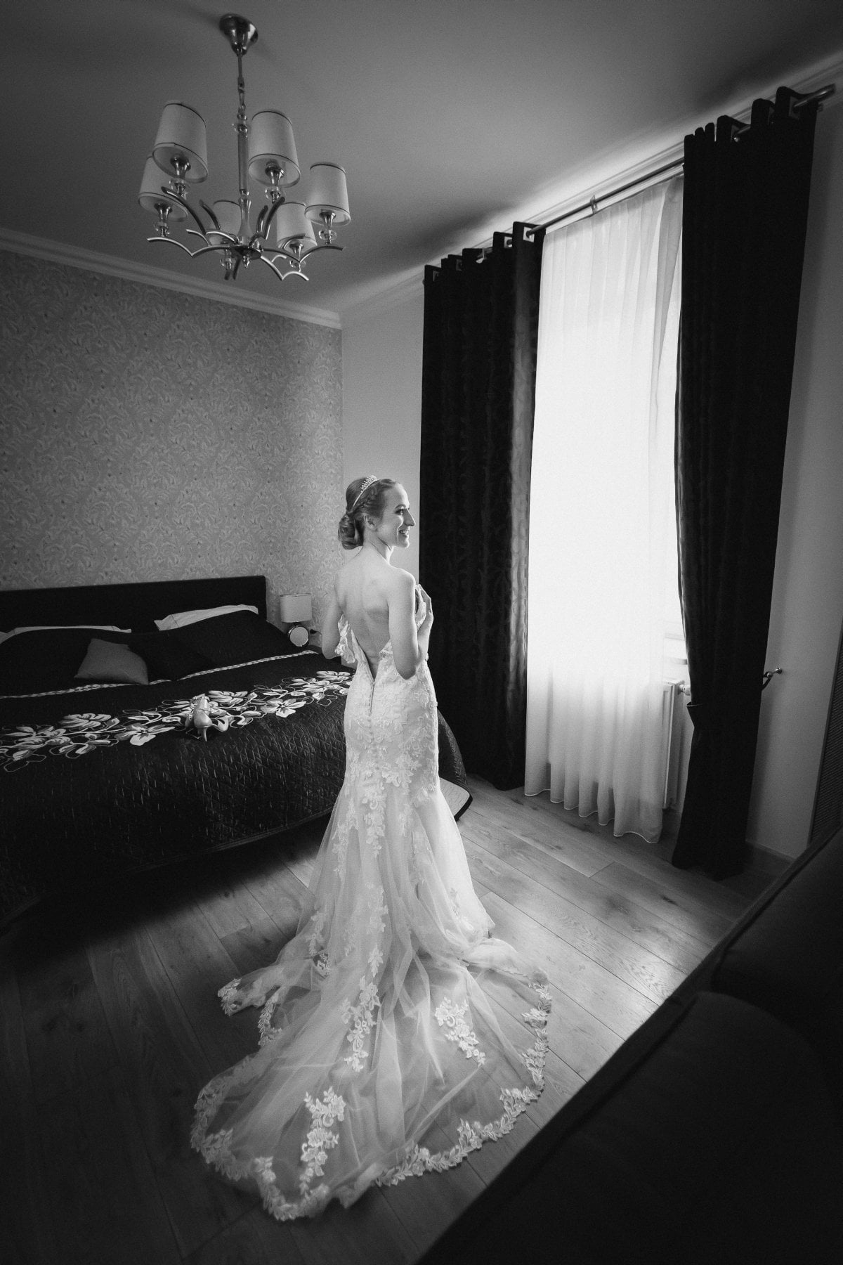 Zdjęcia ślubne Żywiec, wesele laguna zywiec, wesele w lagunie w zywcu, slub na jasnej gorce w slemieniu, slub jasna gorka slemien, fotograf na slub zywiec, slub polsko-francuski, sesja slubna z samochodem, cadillac na slub, fotograf na slub zywiec, fotografia slubna zywiec, zdjecia slubne slask, fotograf slubny slask, fotograf na wesele slask, fotograf slubny zywiec, fotografia slubna slask, fotograf slubny katowice, zdjecia slubne bielsko, fotografia slubna bielsko, dwoch fotografow na slub, fotografia slubna krakow, fotograf na slub krakow, zdjecia slubne krakow,