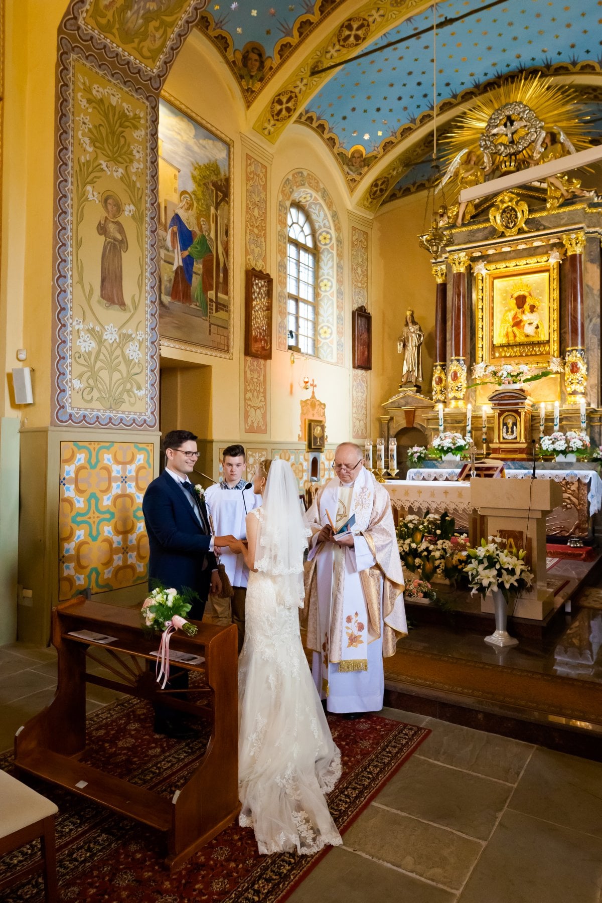 Zdjęcia ślubne Żywiec, wesele laguna zywiec, wesele w lagunie w zywcu, slub na jasnej gorce w slemieniu, slub jasna gorka slemien, fotograf na slub zywiec, slub polsko-francuski, sesja slubna z samochodem, cadillac na slub, fotograf na slub zywiec, fotografia slubna zywiec, zdjecia slubne slask, fotograf slubny slask, fotograf na wesele slask, fotograf slubny zywiec, fotografia slubna slask, fotograf slubny katowice, zdjecia slubne bielsko, fotografia slubna bielsko, dwoch fotografow na slub, fotografia slubna krakow, fotograf na slub krakow, zdjecia slubne krakow,
