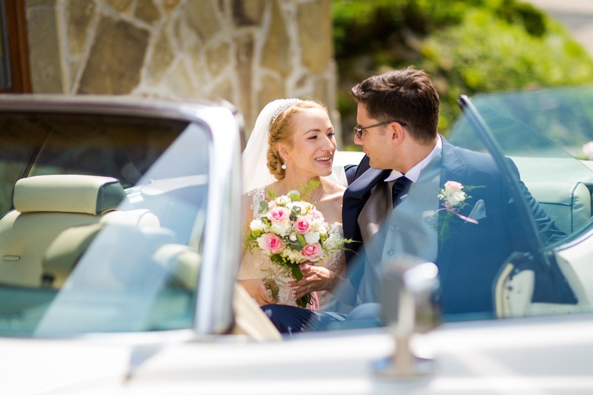 Zdjęcia ślubne Żywiec, wesele laguna zywiec, wesele w lagunie w zywcu, slub na jasnej gorce w slemieniu, slub jasna gorka slemien, fotograf na slub zywiec, slub polsko-francuski, sesja slubna z samochodem, cadillac na slub, fotograf na slub zywiec, fotografia slubna zywiec, zdjecia slubne slask, fotograf slubny slask, fotograf na wesele slask, fotograf slubny zywiec, fotografia slubna slask, fotograf slubny katowice, zdjecia slubne bielsko, fotografia slubna bielsko, dwoch fotografow na slub, fotografia slubna krakow, fotograf na slub krakow, zdjecia slubne krakow,