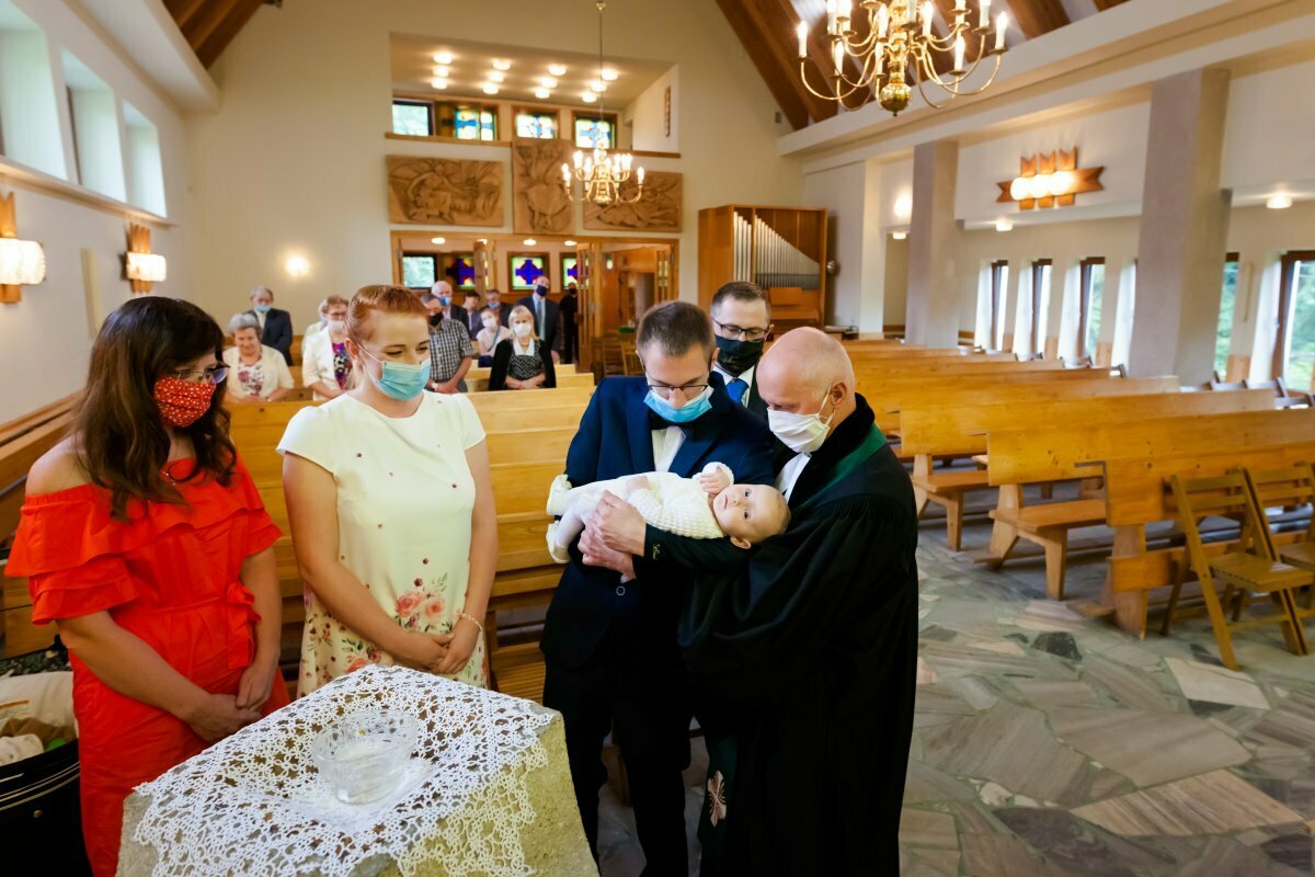 Zdjęcia z chrztu Bielsko, zdjecia z chrztu bielsko, fotograf na chrzest Cieszyn, zdjecia z chrztu, fotograf bielsko, dobry fotograf pszczyna, fotograf chrzest bielsko, zdjecia z chrztu bielsko, zdjecia na chrzest bielsko, reportaz fotograficzny z chrztu, fotograf na chrzest slask, reportaz z chrzcin, fotografia bielsko, dobry fotograf bielsko, fotograf czechowice, zdjecia rodzinne bielsko, fotograf rodzinny bielsko