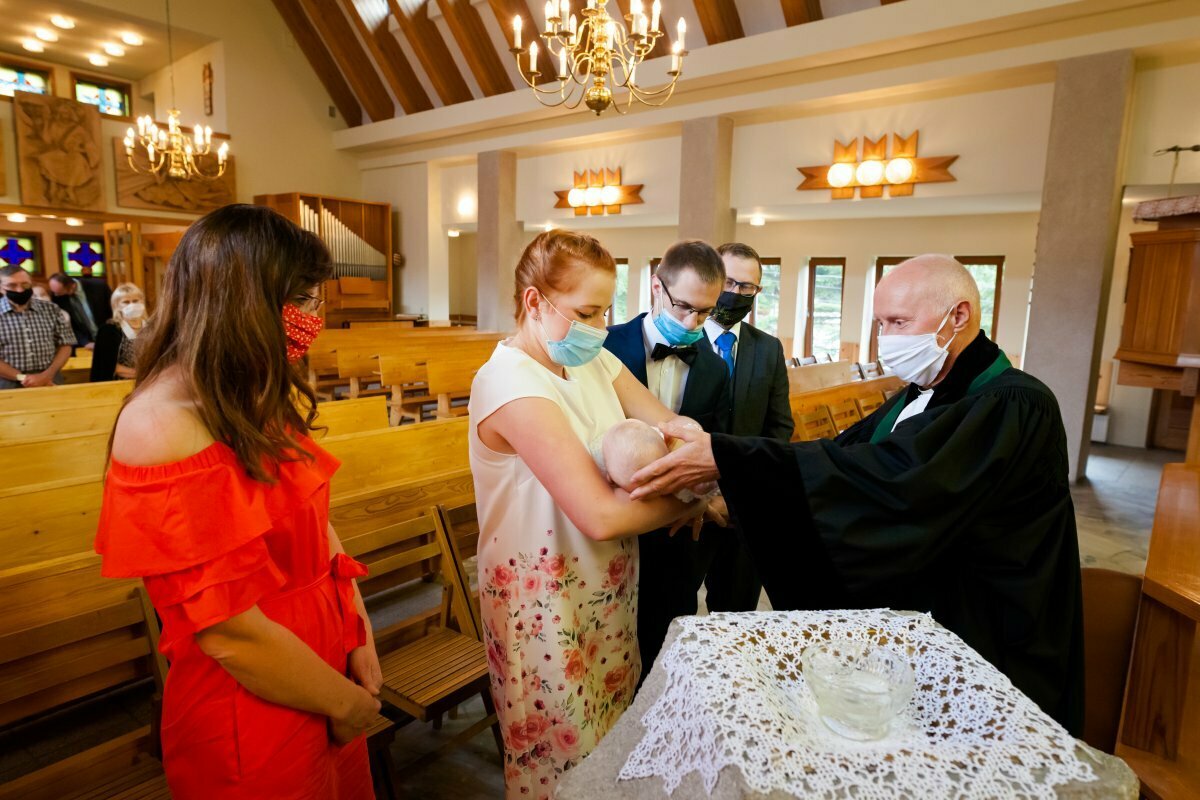 Zdjęcia z chrztu Bielsko, zdjecia z chrztu bielsko, fotograf na chrzest Cieszyn, zdjecia z chrztu, fotograf bielsko, dobry fotograf pszczyna, fotograf chrzest bielsko, zdjecia z chrztu bielsko, zdjecia na chrzest bielsko, reportaz fotograficzny z chrztu, fotograf na chrzest slask, reportaz z chrzcin, fotografia bielsko, dobry fotograf bielsko, fotograf czechowice, zdjecia rodzinne bielsko, fotograf rodzinny bielsko