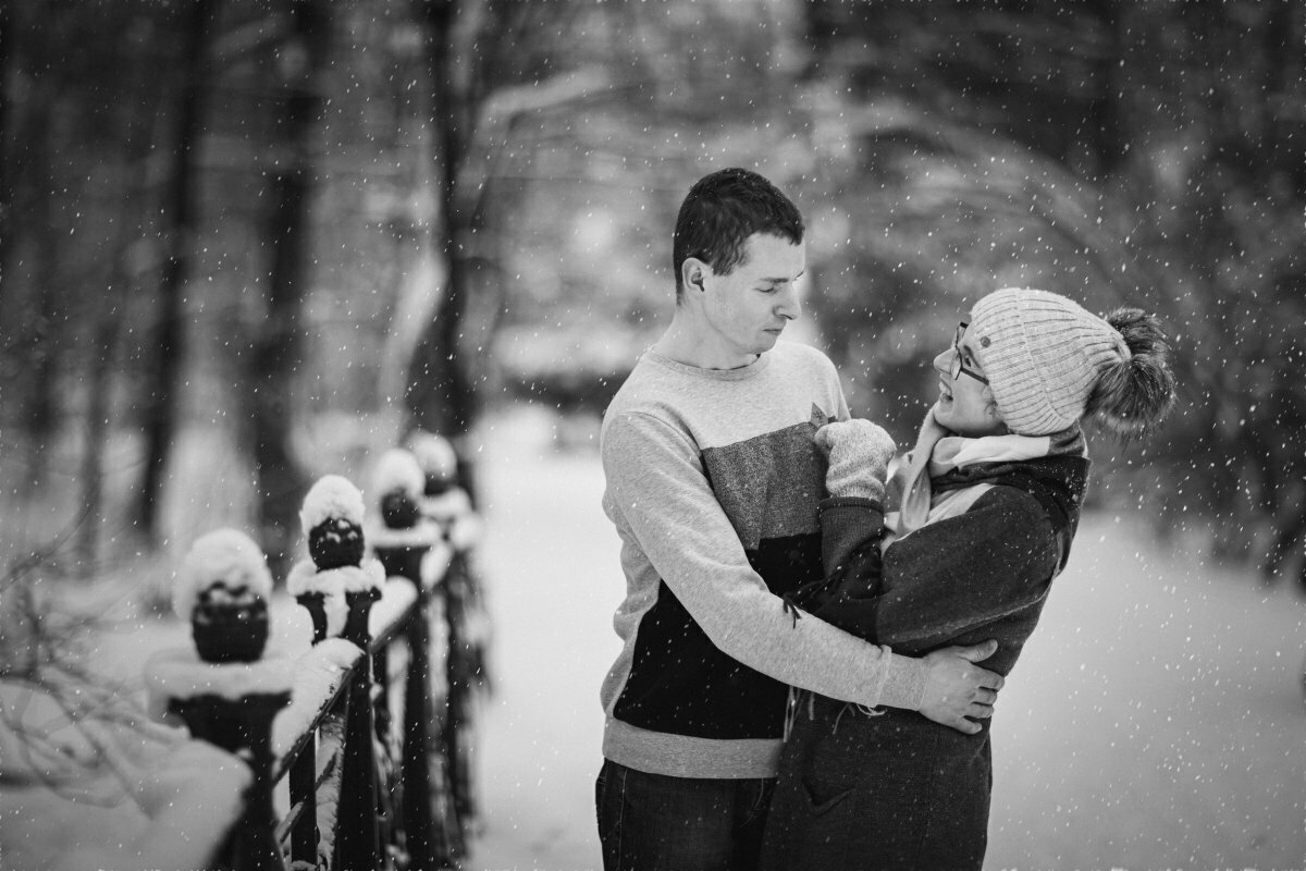 zimowa sesja narzeczenska pszczyna, zimowa sesja narzeczeńska, zimowe sesje narzeczenskie, zimowa sesja przedslubna, sesja narzeczenska pszczyna, sesje narzeczenskie pszczyna, plener zareczynowy pszczyna, sesja zareczynowa pszczyna, sesja narzeczenska w parku, plener narzeczenski w parku,sesje narzeczenskie slask, zdjecia narzeczenskie slask, sesja narzeczenska katowice, sesja zareczynowa slask, zdjecia zareczynowe slask, www.magiaobrazu.com, fotografia slubna slask, fotograf slubny krakow, zdjecia przedslubne slask, fotografia slubna slask
