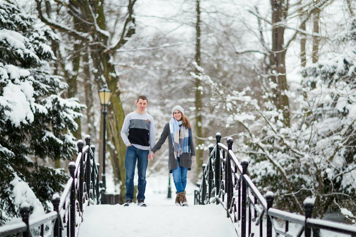 zimowa sesja narzeczenska pszczyna, zimowa sesja narzeczeńska, zimowe sesje narzeczenskie, zimowa sesja przedslubna, sesja narzeczenska pszczyna, sesje narzeczenskie pszczyna, plener zareczynowy pszczyna, sesja zareczynowa pszczyna, sesja narzeczenska w parku, plener narzeczenski w parku,sesje narzeczenskie slask, zdjecia narzeczenskie slask, sesja narzeczenska katowice, sesja zareczynowa slask, zdjecia zareczynowe slask, www.magiaobrazu.com, fotografia slubna slask, fotograf slubny krakow, zdjecia przedslubne slask, fotografia slubna slask